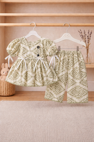 Cotton lawn Stylish Striped Top with Matching Shorts